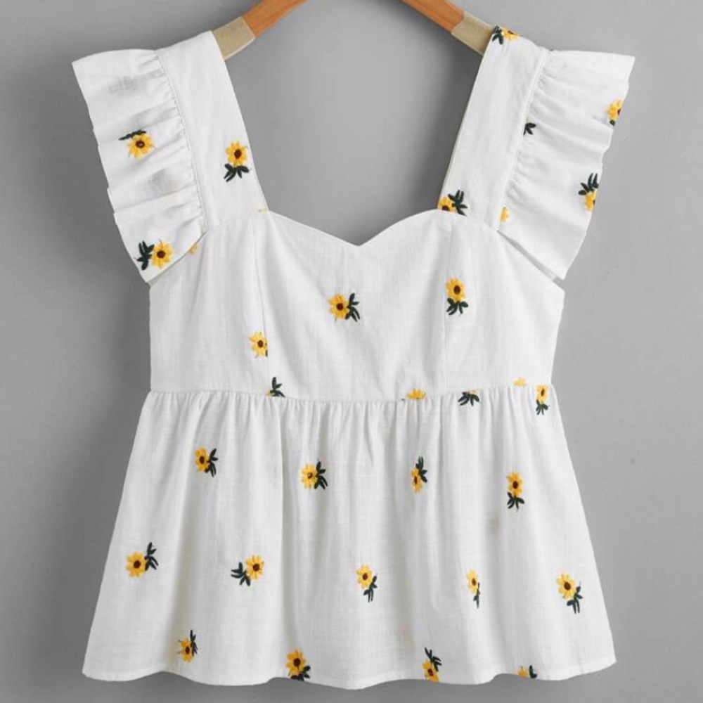 SHEIN Floral Ruffle Embroidered Top